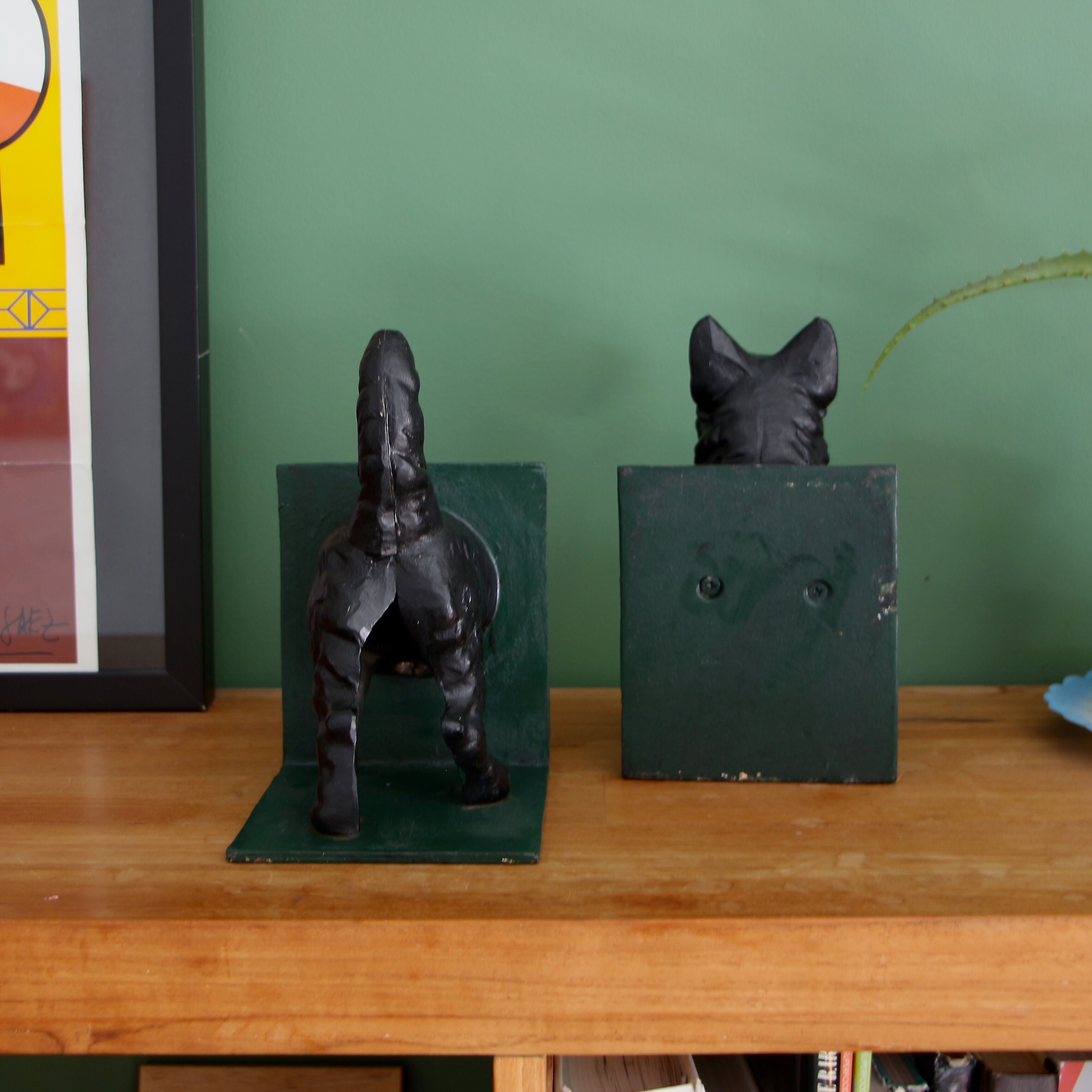 Cast iron dog bookends