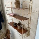 String-type wall shelf