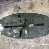Table basse ovale en verre fumée année 70