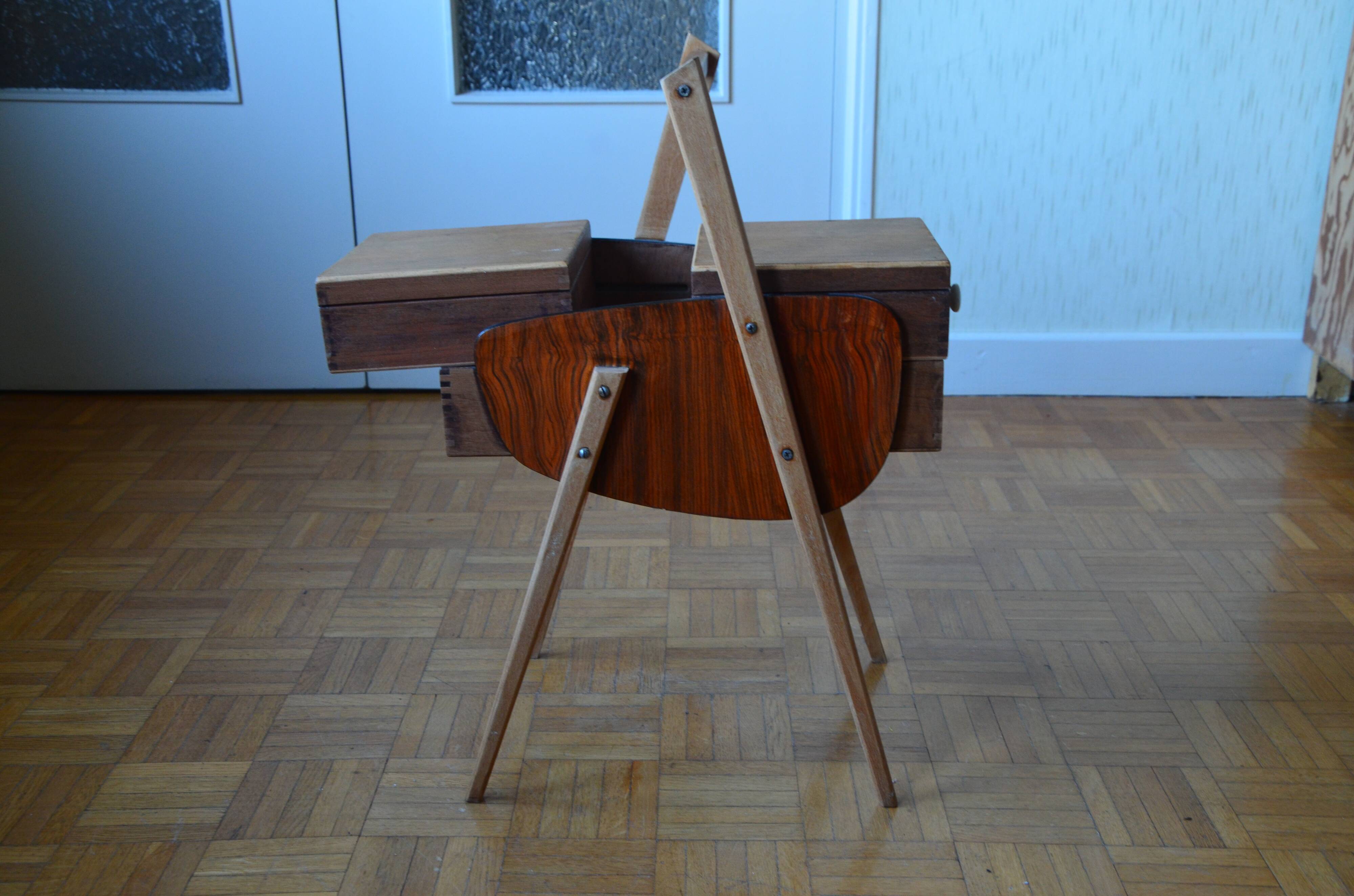 Vintage sewing bakset years 60