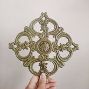 Dessous de plat vintage en fonte, émaillé vert, décoration maison de campagne, cuisine