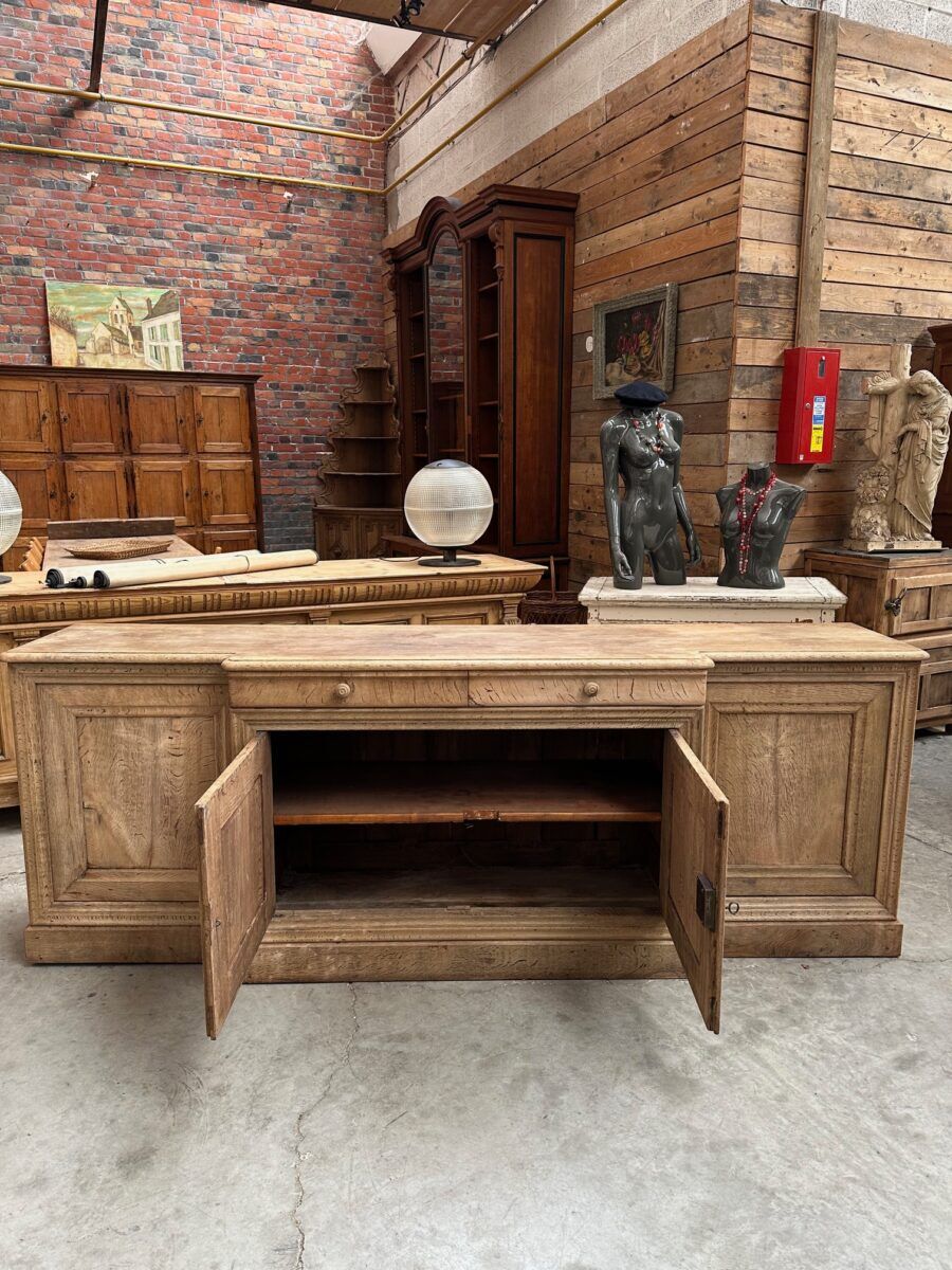 Solid oak enfilade from the 19th century.