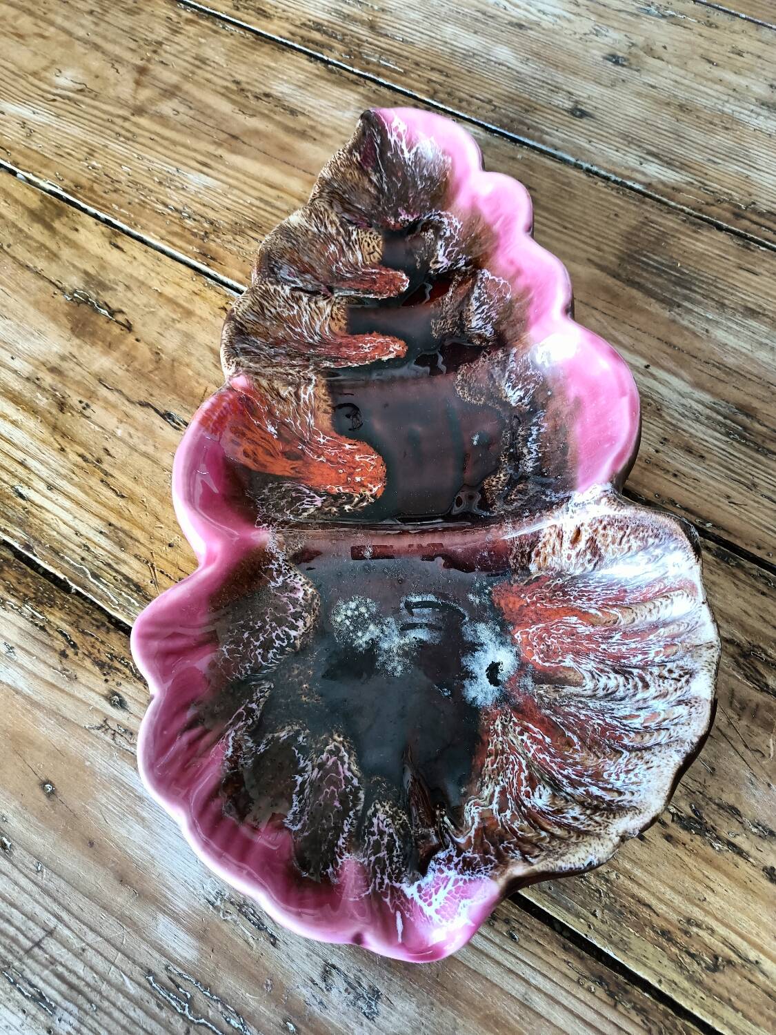 Vallauris-style leaf ceramic