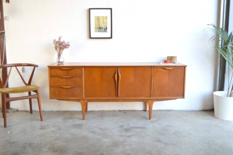 Vintage Scandinavian enfilade by Jentique – "wave" handles * 183 cm *