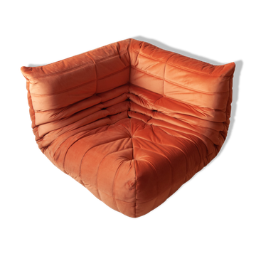 Togo corner chair model designed by Michel Ducaroy 1973