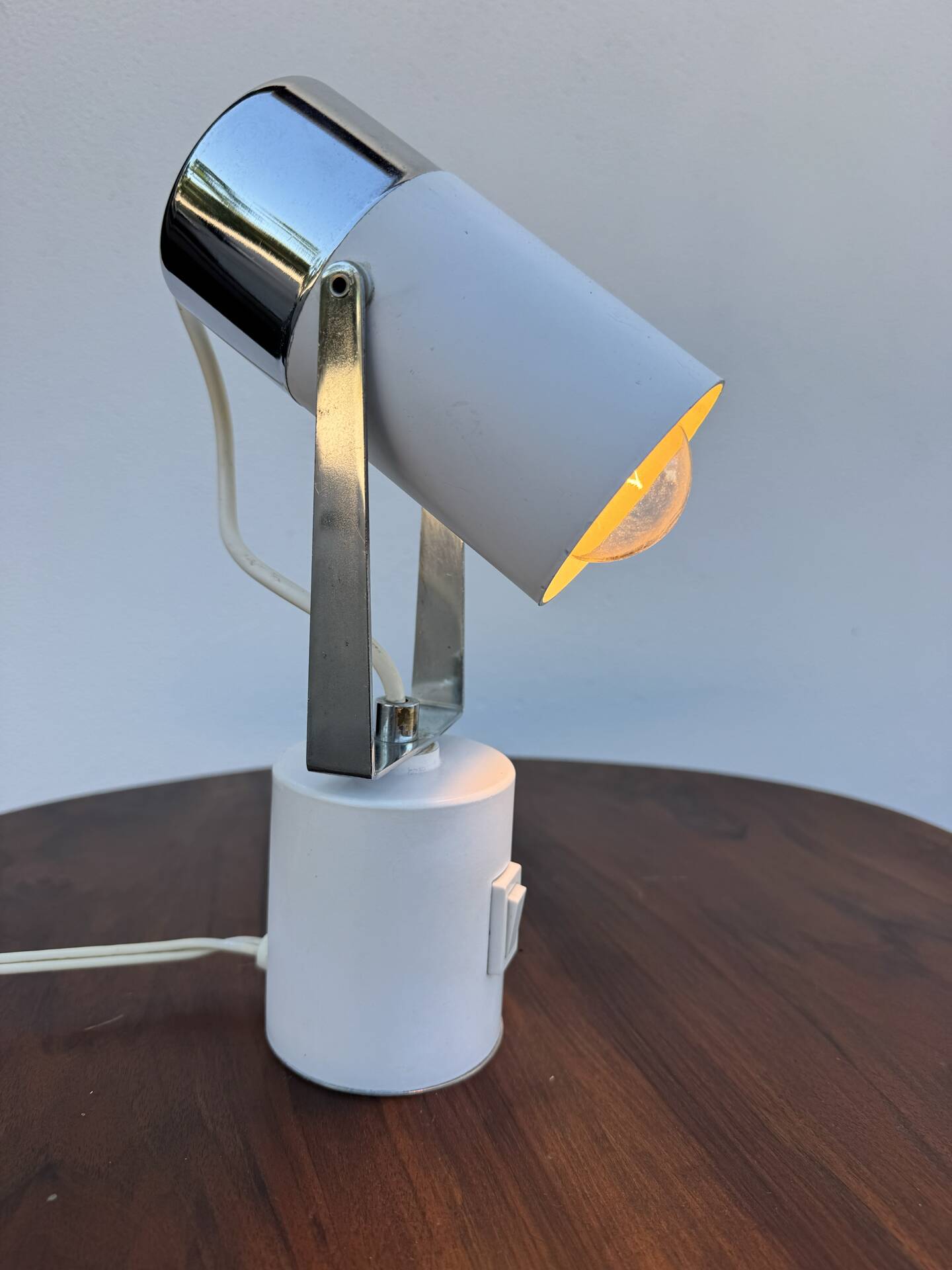 Small Space Age lamp from the 70s.