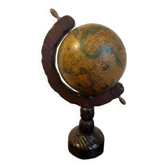 Globe terrestre en bois laiton papier