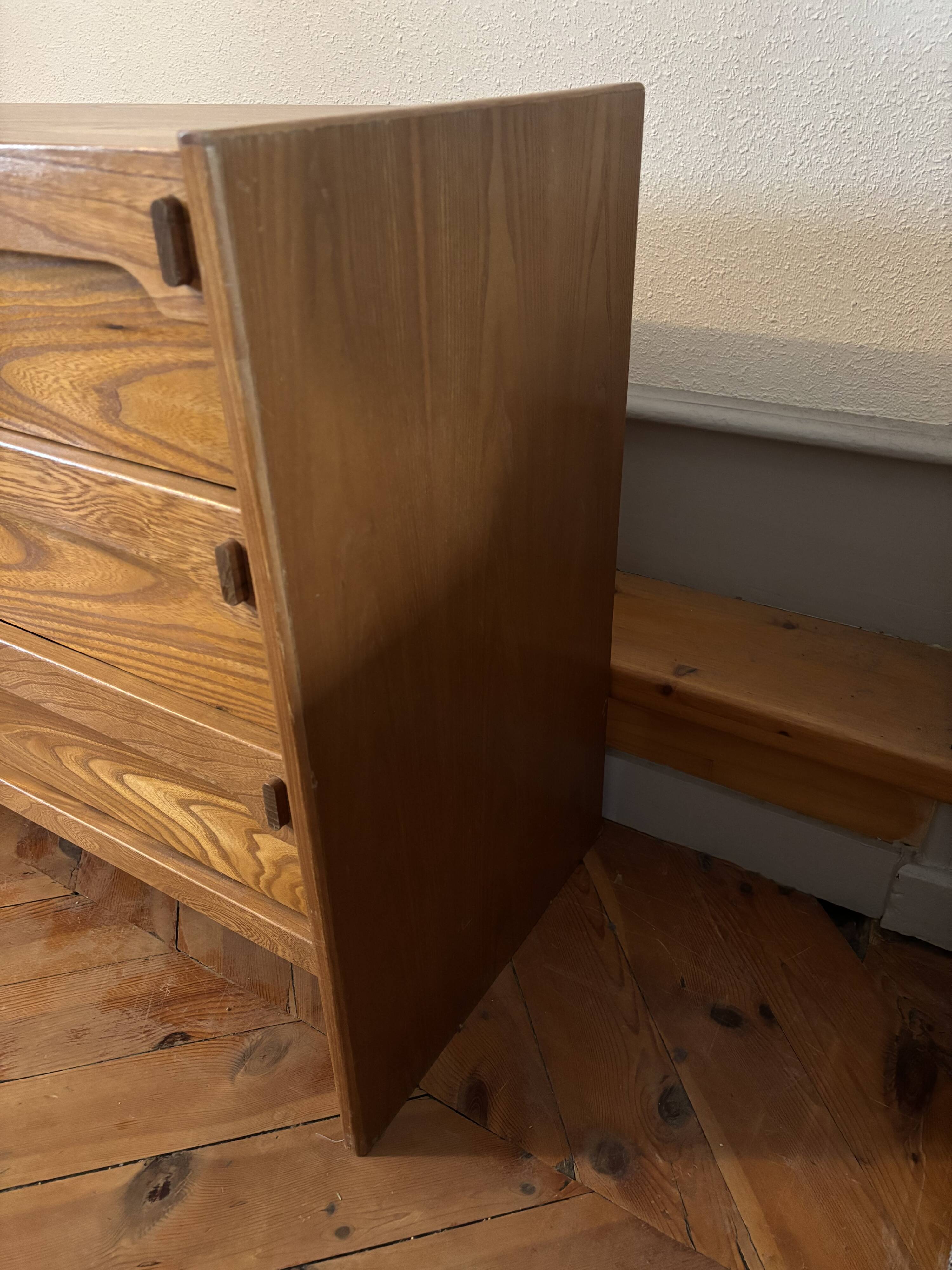 Vintage wooden chest of drawers 1970
