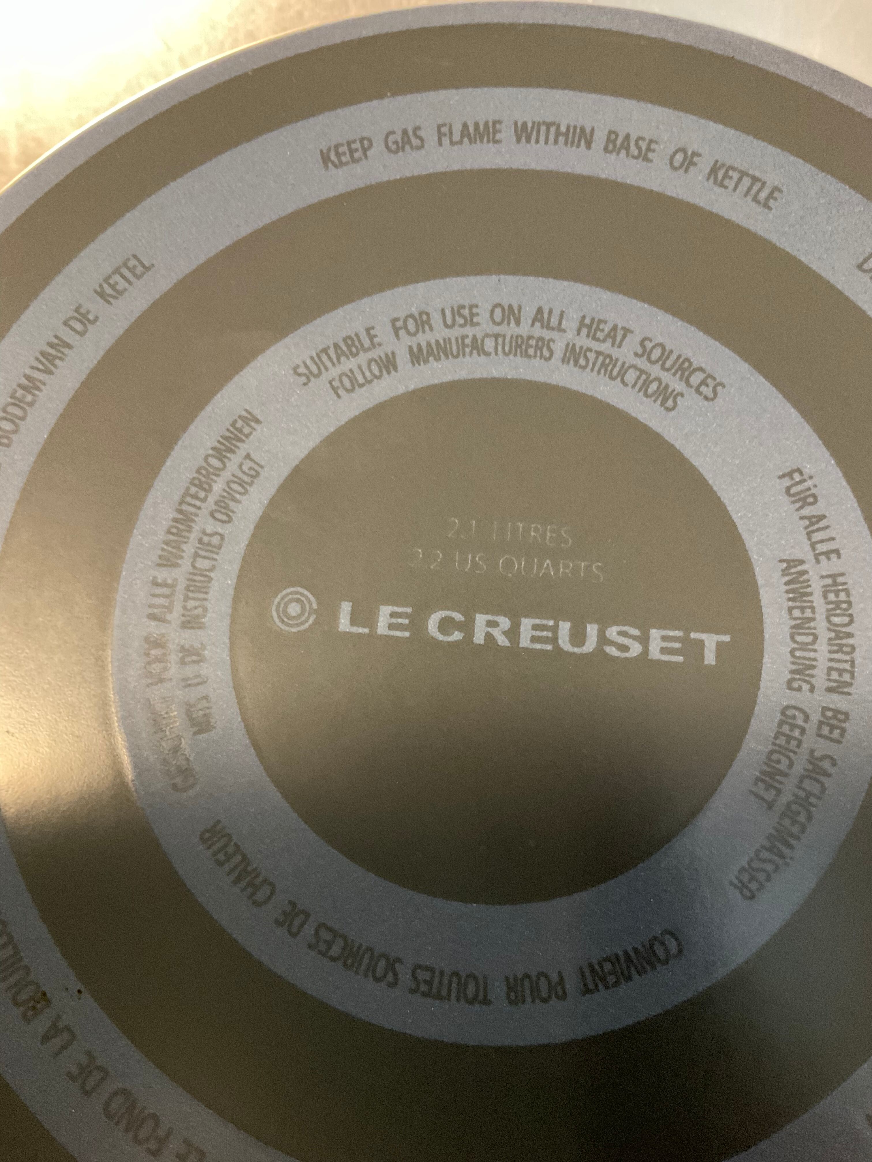 Kettle "le Creuset" 2.1 liters