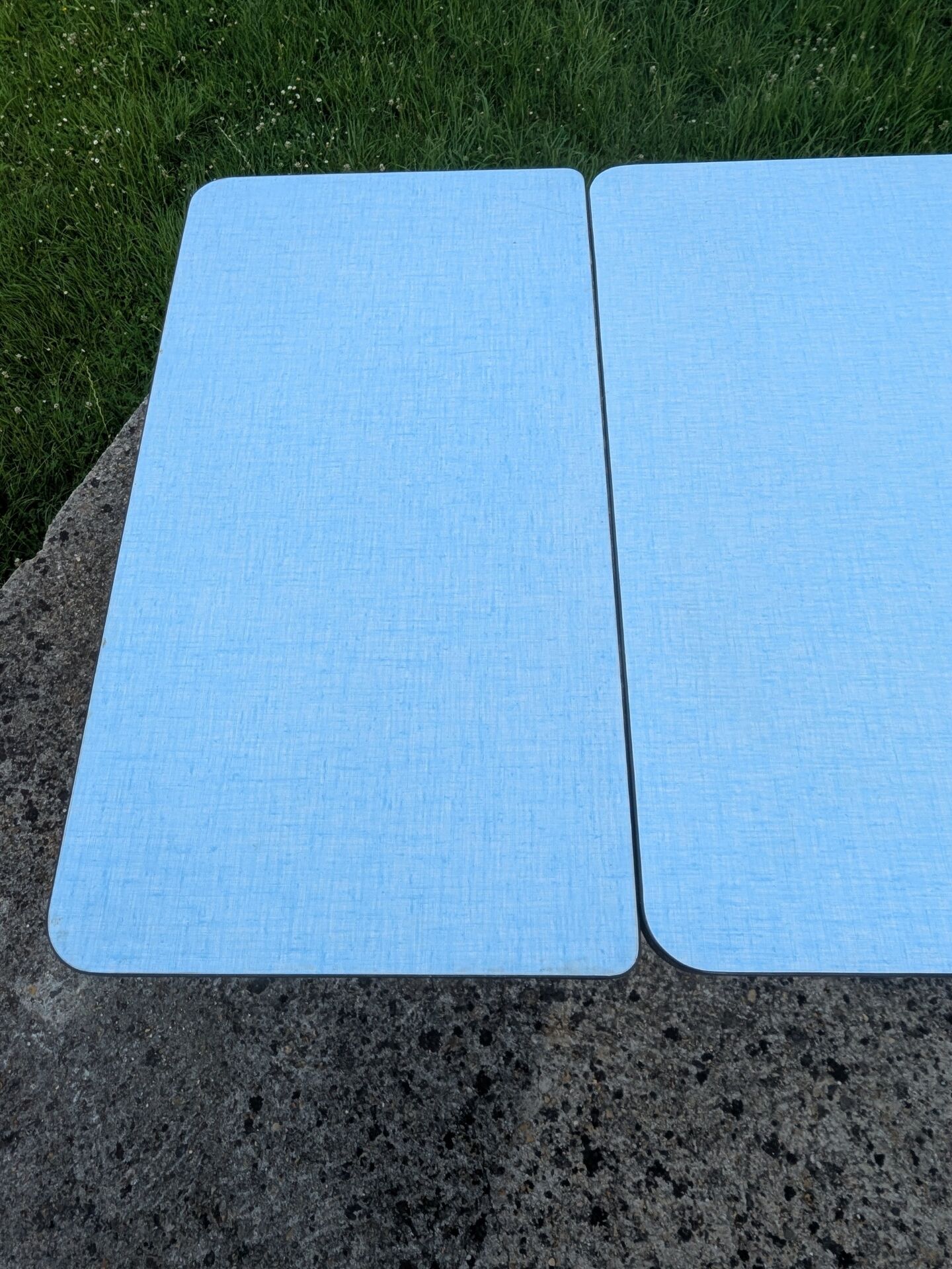 Vintage Formica table efji novoplan with 2 integrated extensions 109/148/197.