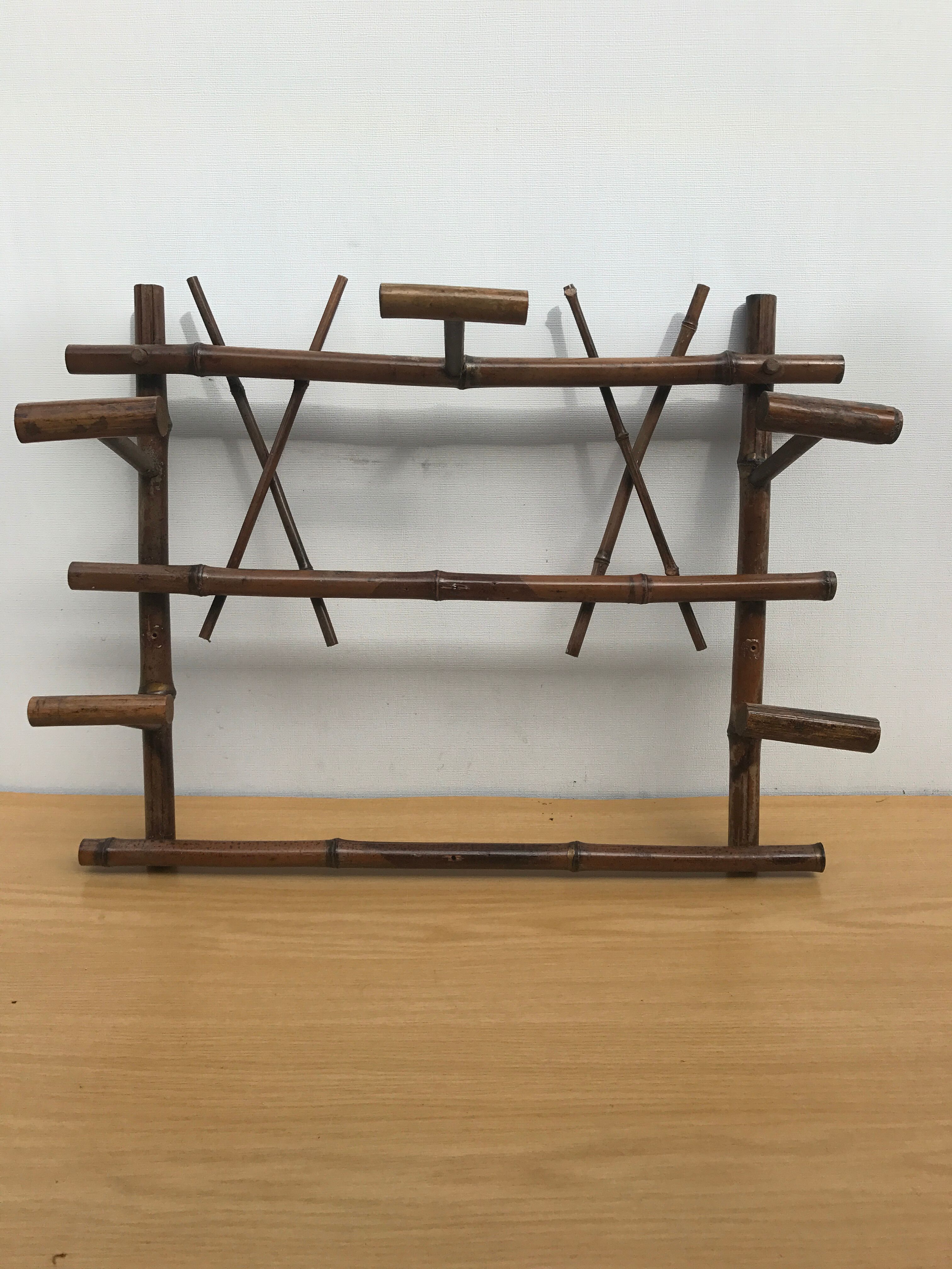 Door old 5 hooks in bamboo vintage coat