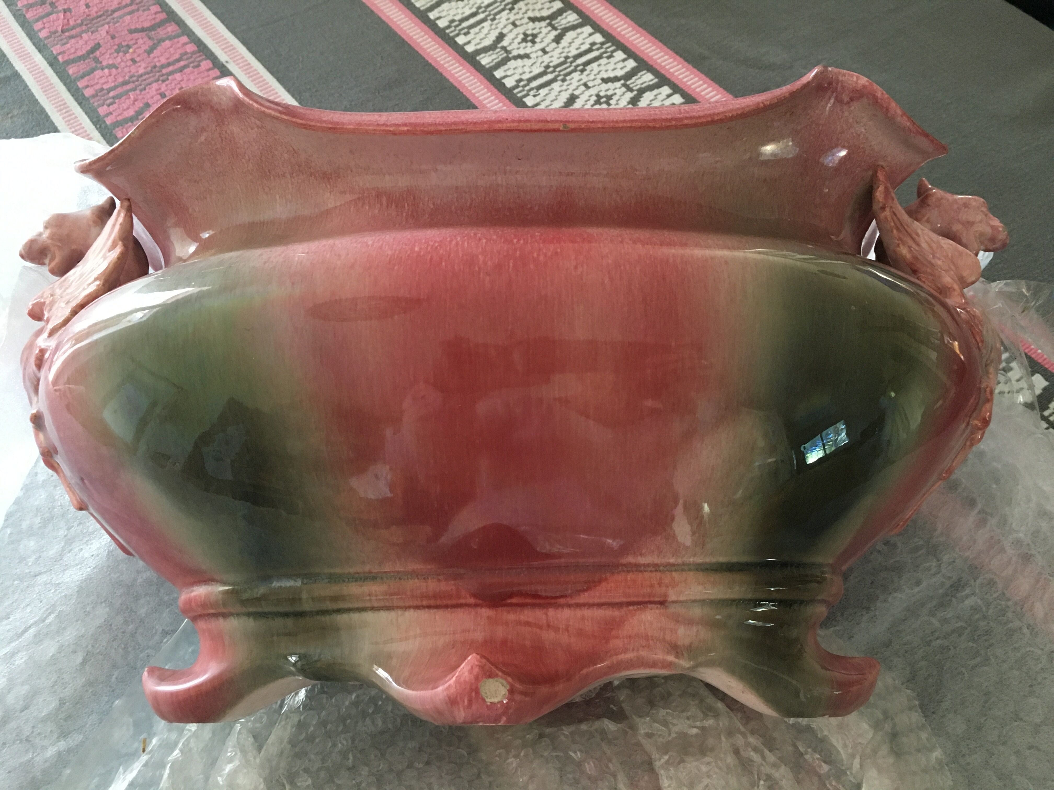 Vallauris-style gardener