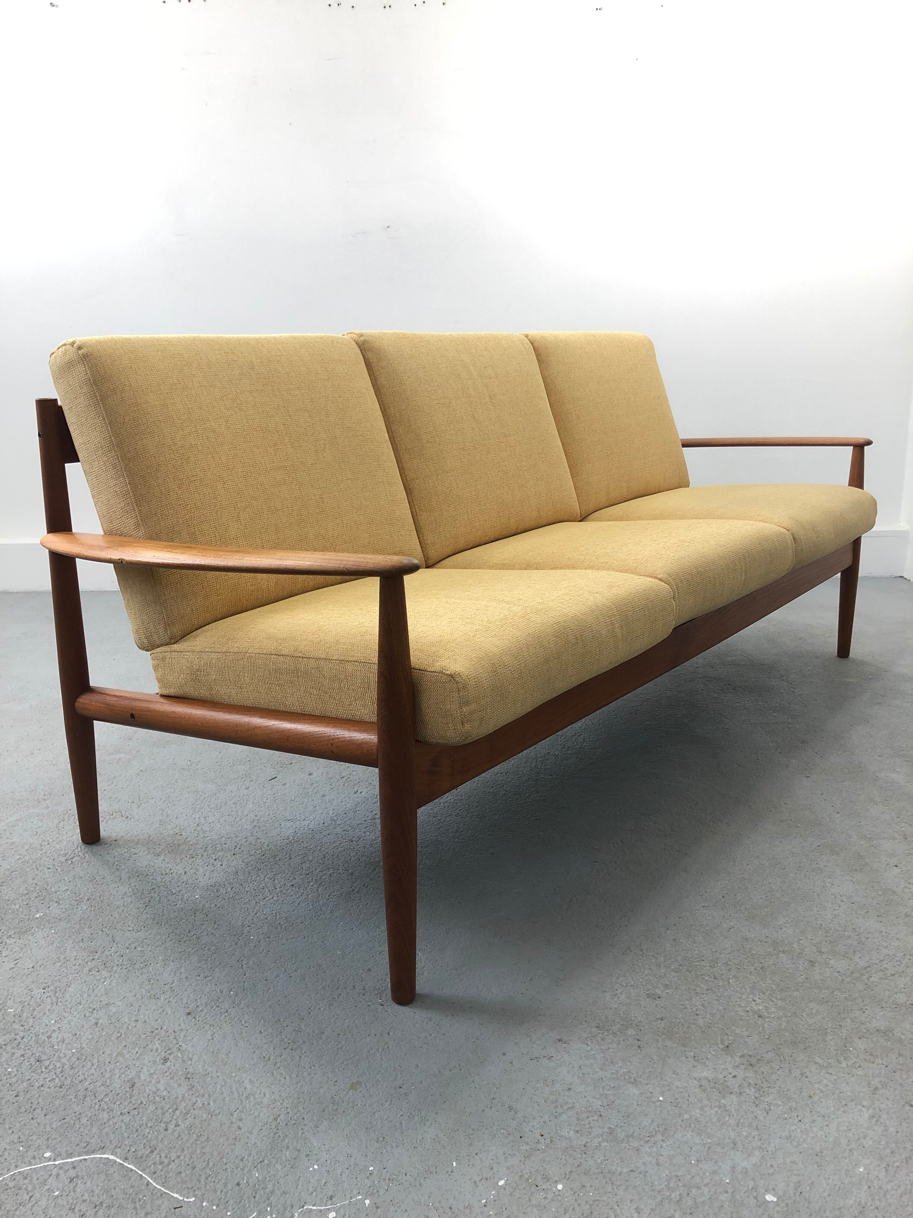 Danish teak sofa by Grete Jalk for France & SÃ¸n / France & Daverkosen