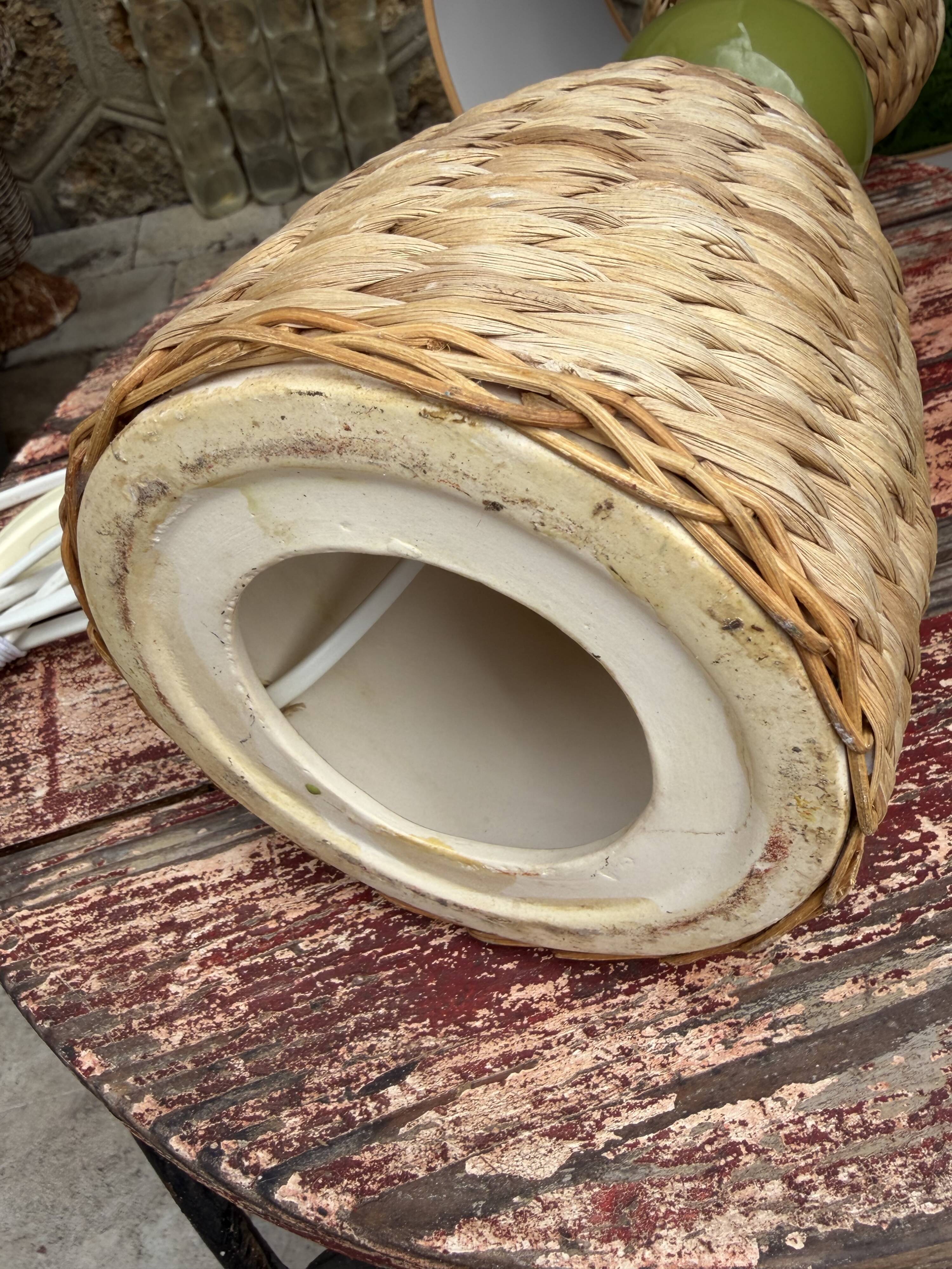 Large vintage sculptural lamp from the 60s/70s – olive green ceramic & very fine fibres.