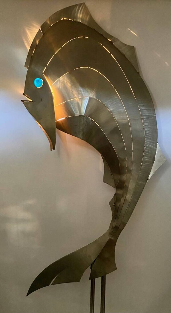 Poisson en acier inoxydable, objet lumineux de Reinhard Stube