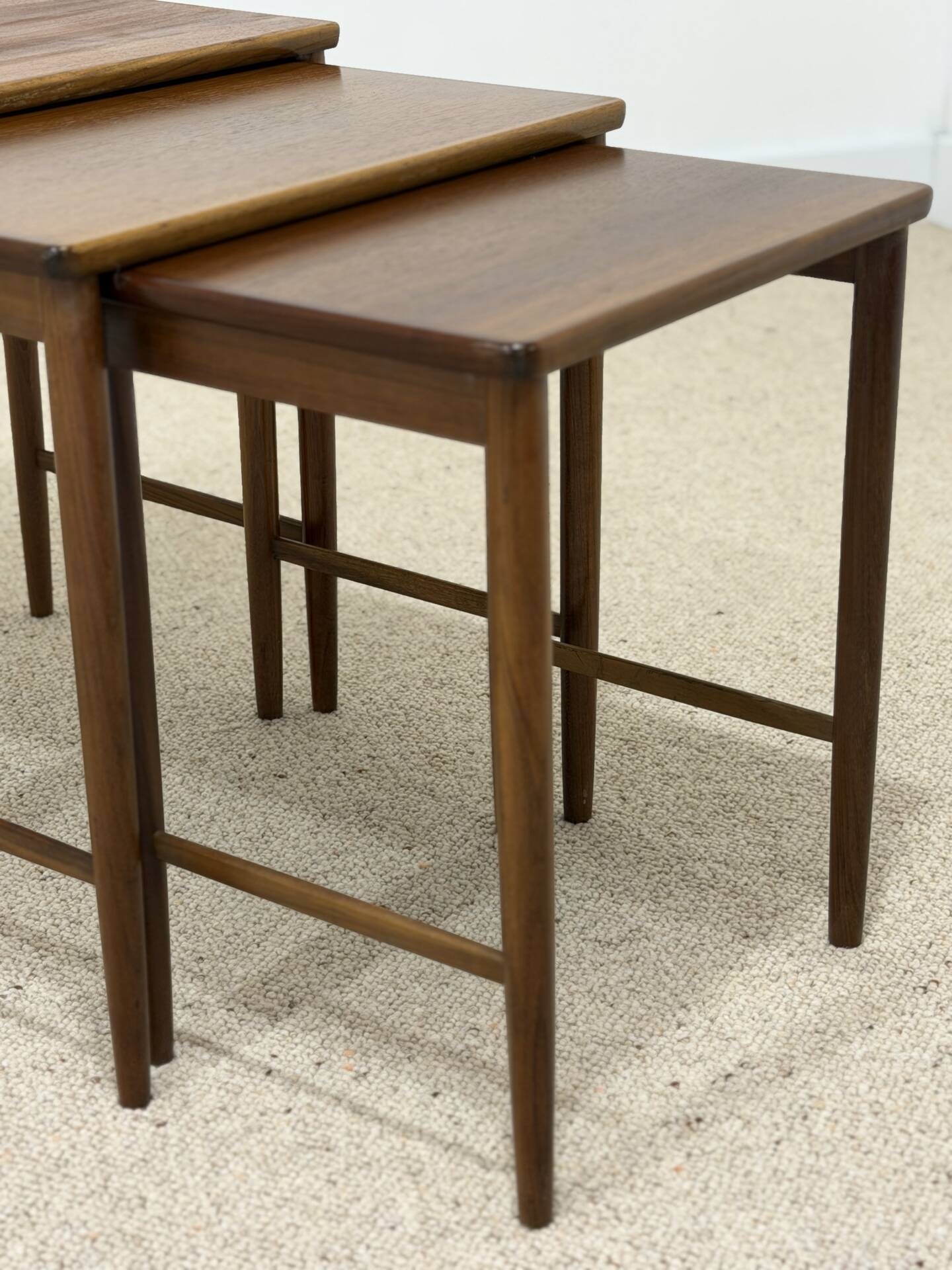 Set of 3 Scandinavian nesting tables in teak – 1960s