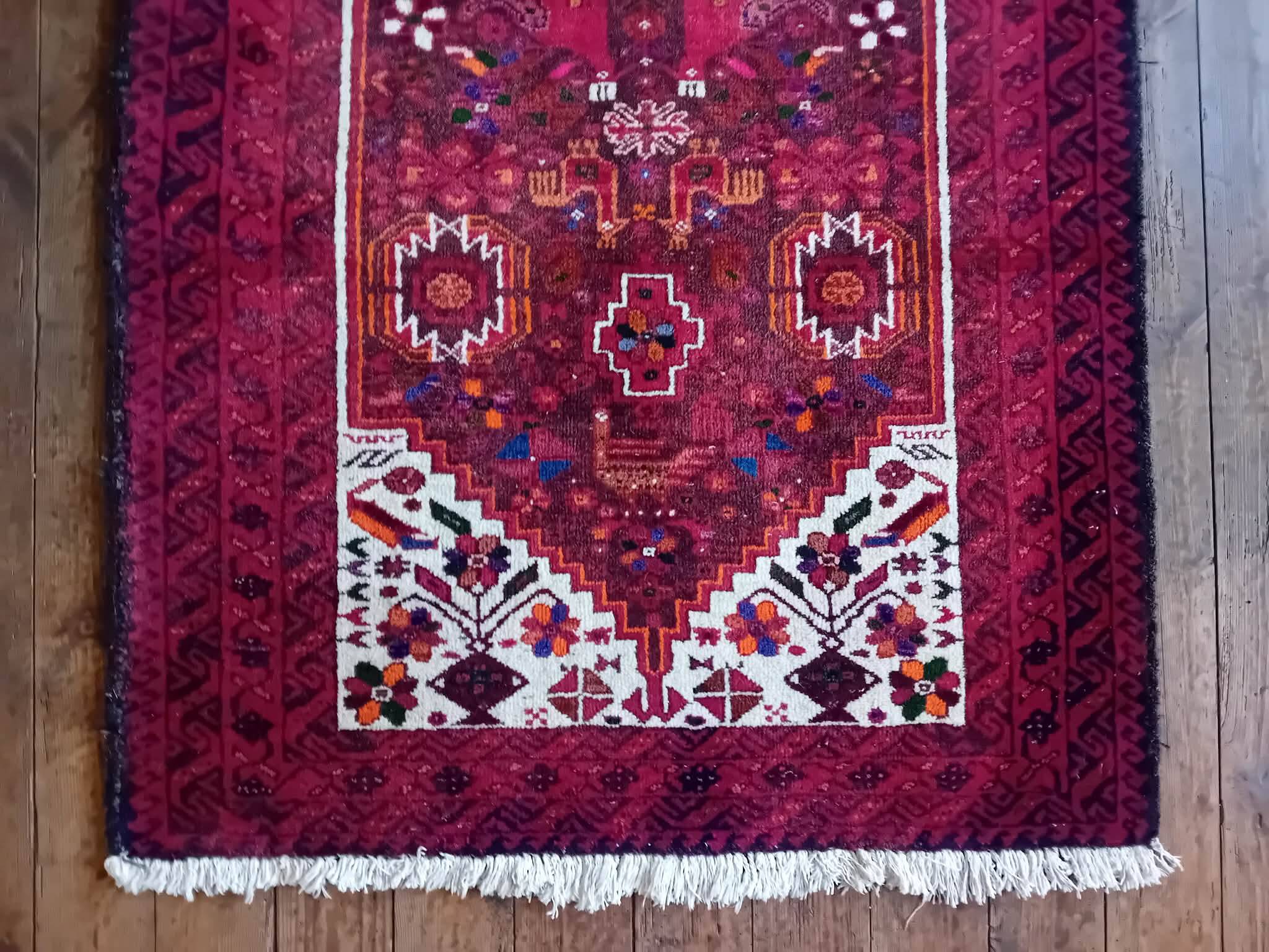 Handmade Belouch Persian rug 200x100cm