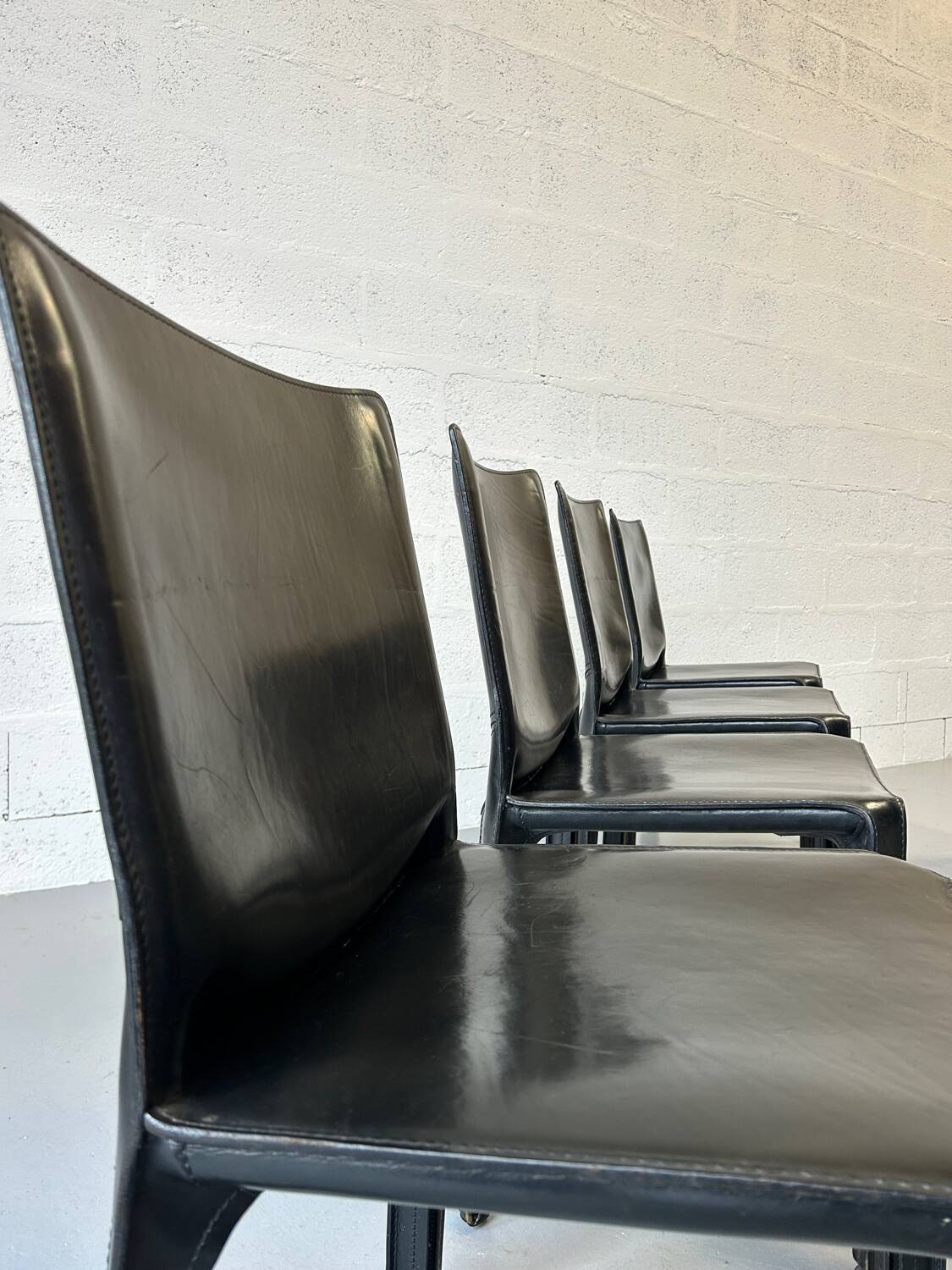 Cab 412 chairs Cassina mario bellini