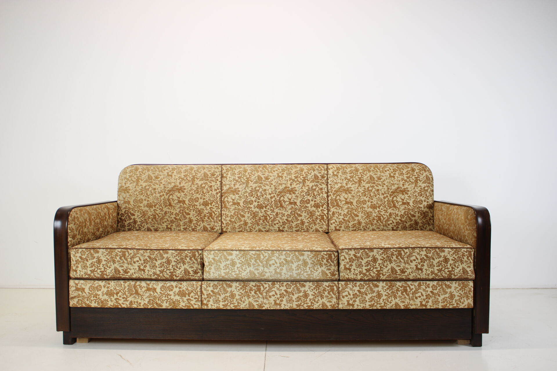 Art deco three-seater sofa designed by Jindřich Halabala, 1930's.