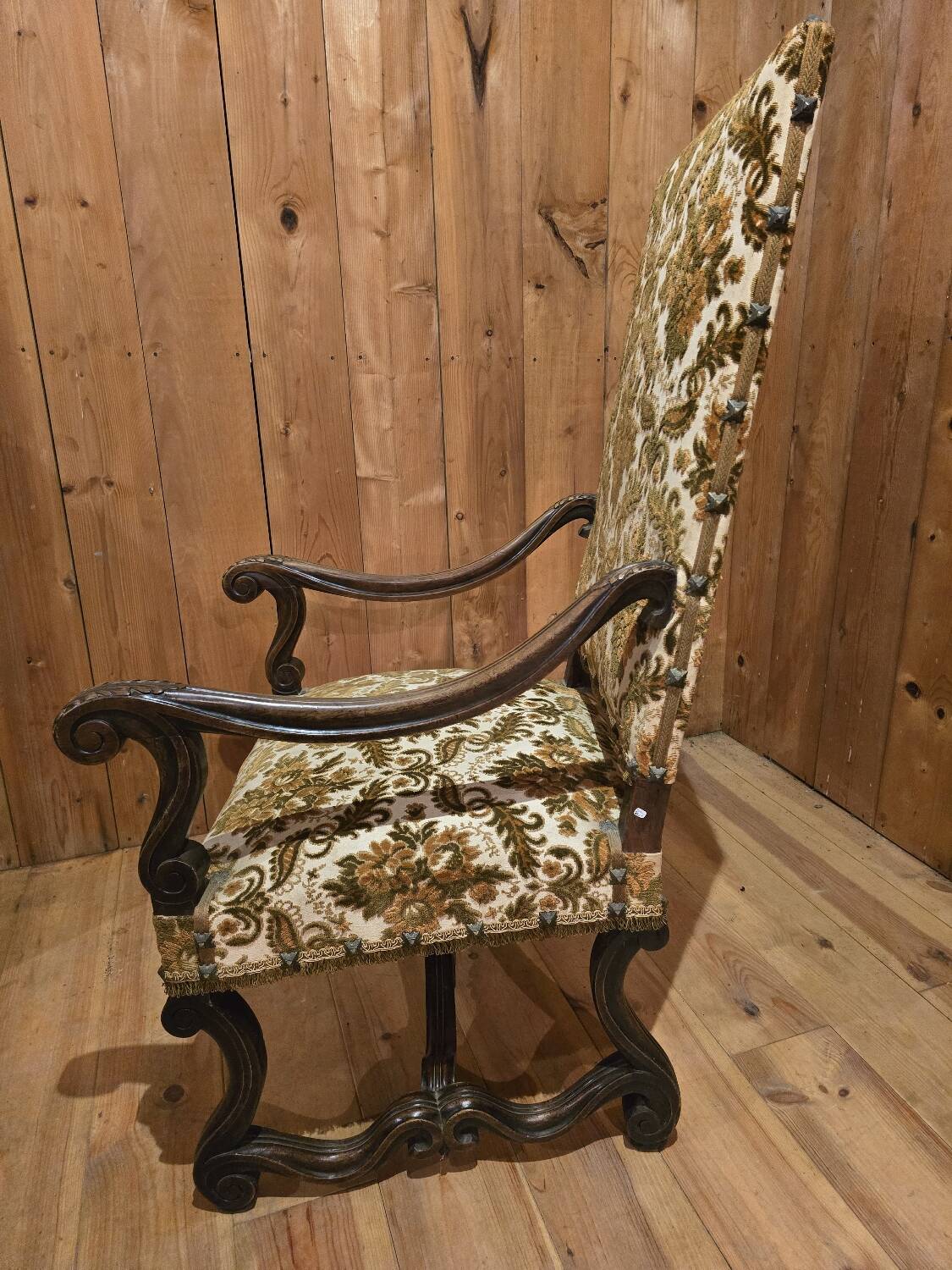 Louis 14 style armchair