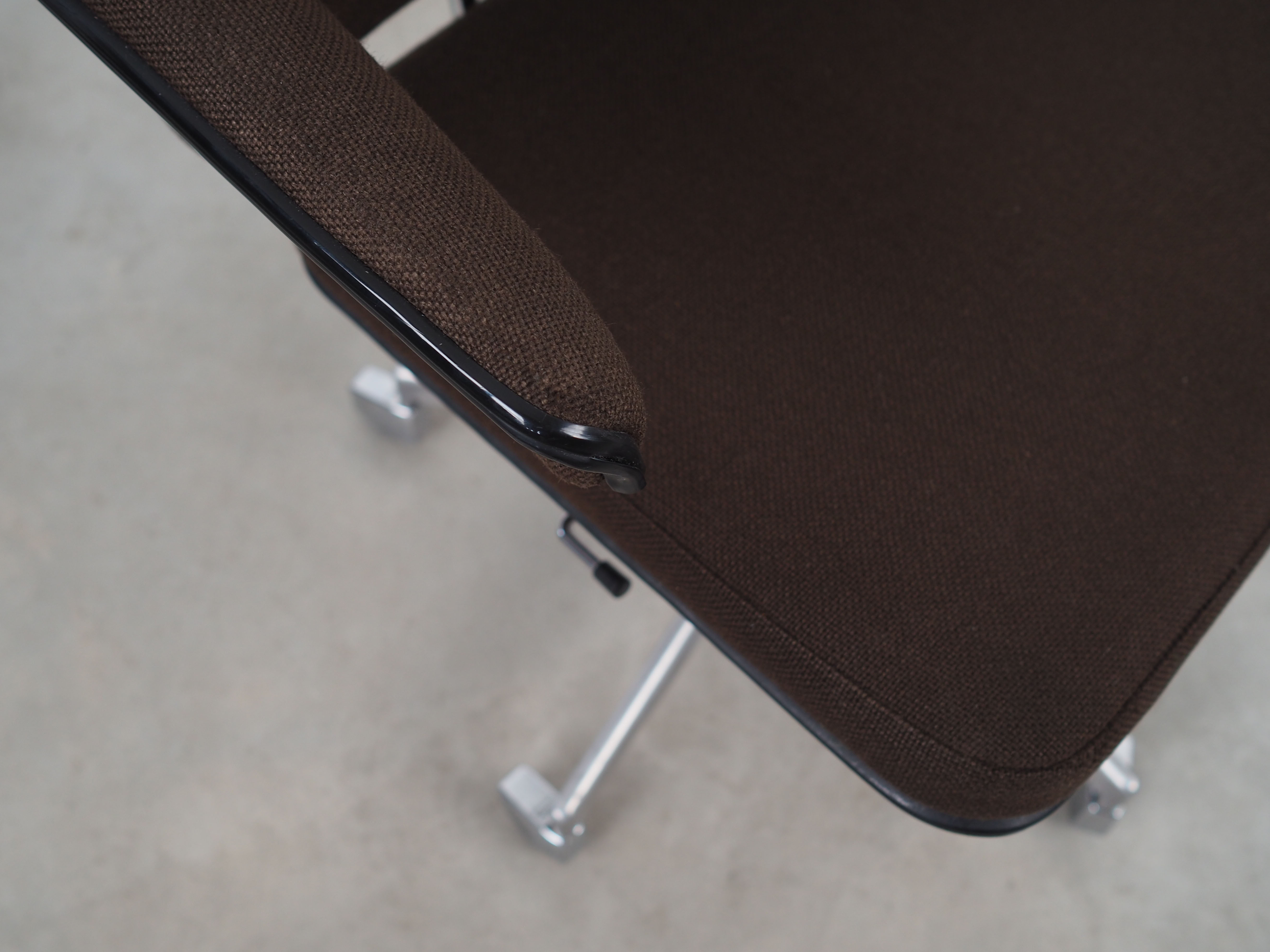 Swivel armchair, Danish design, 1970s, manufacture: Labofa Møbler