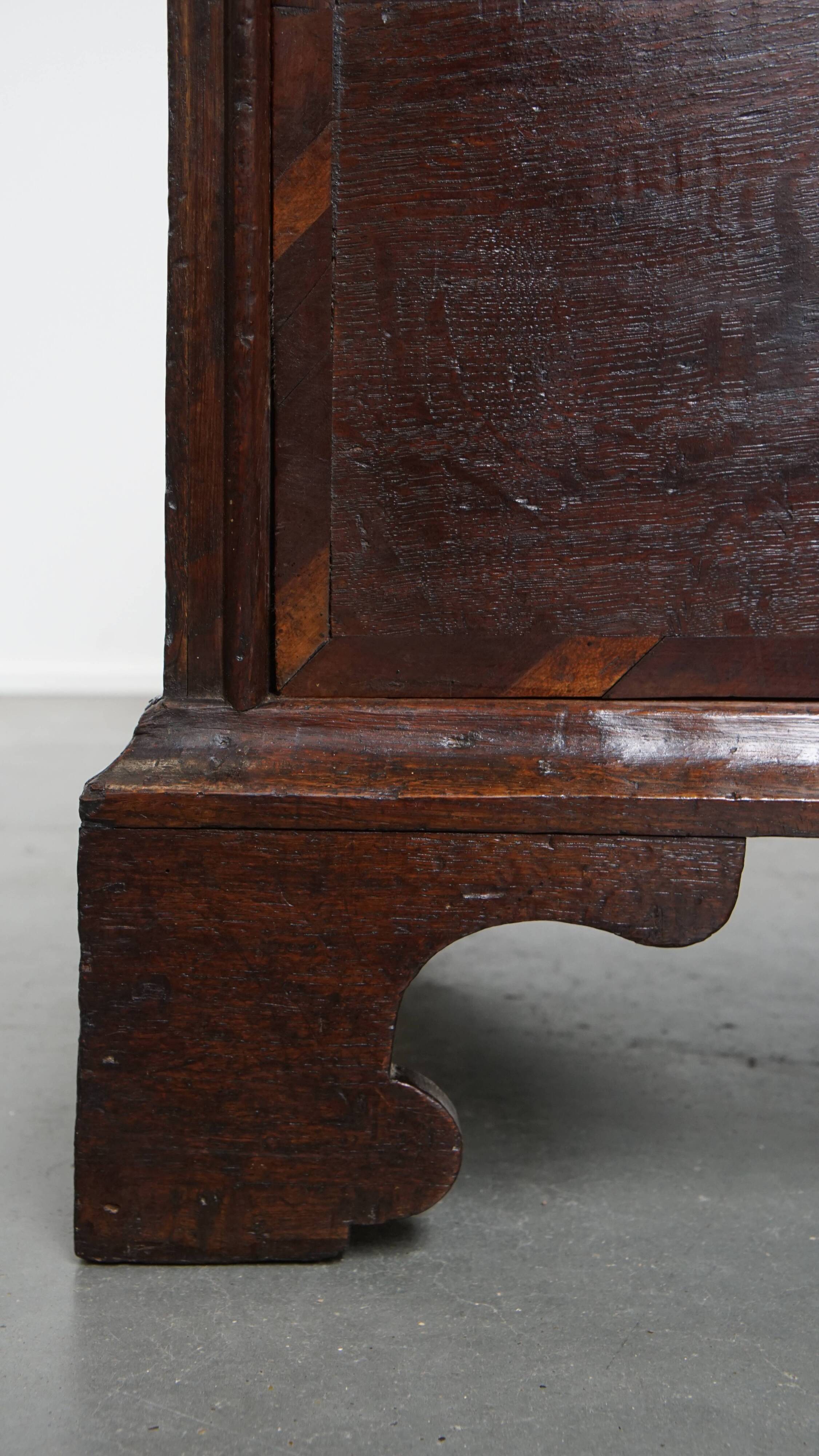 Early Georgian English Antique Oak Chest of Drawers