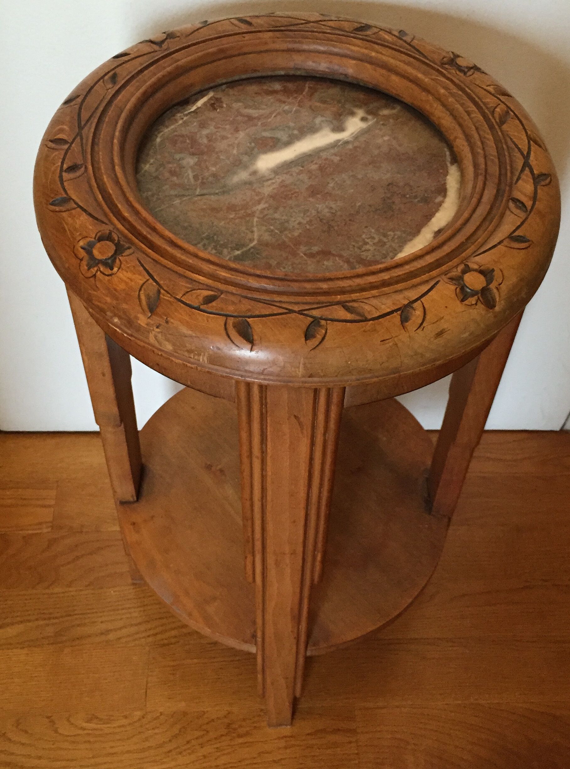 Art deco pedestal table