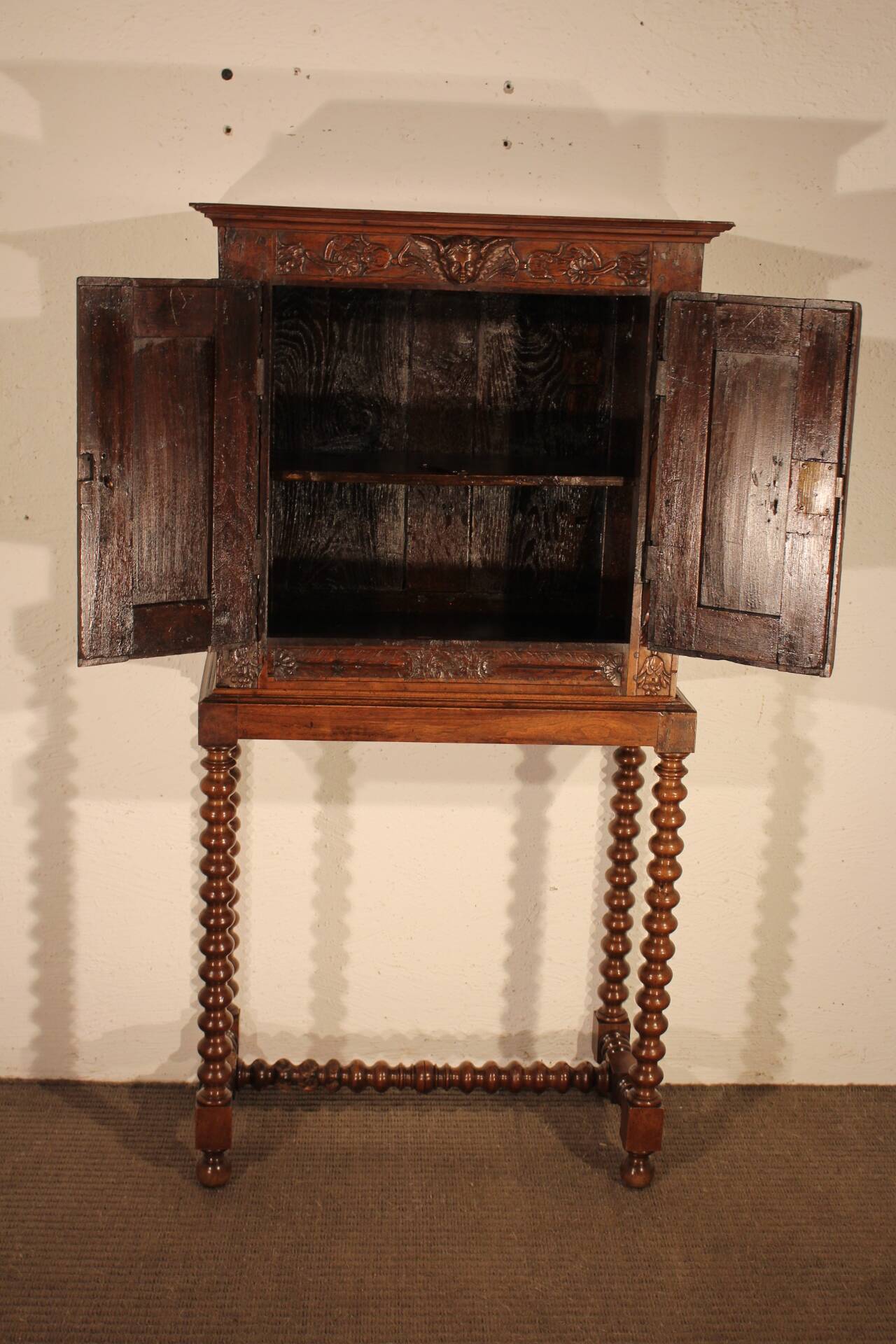 Small Renaissance piece of furniture