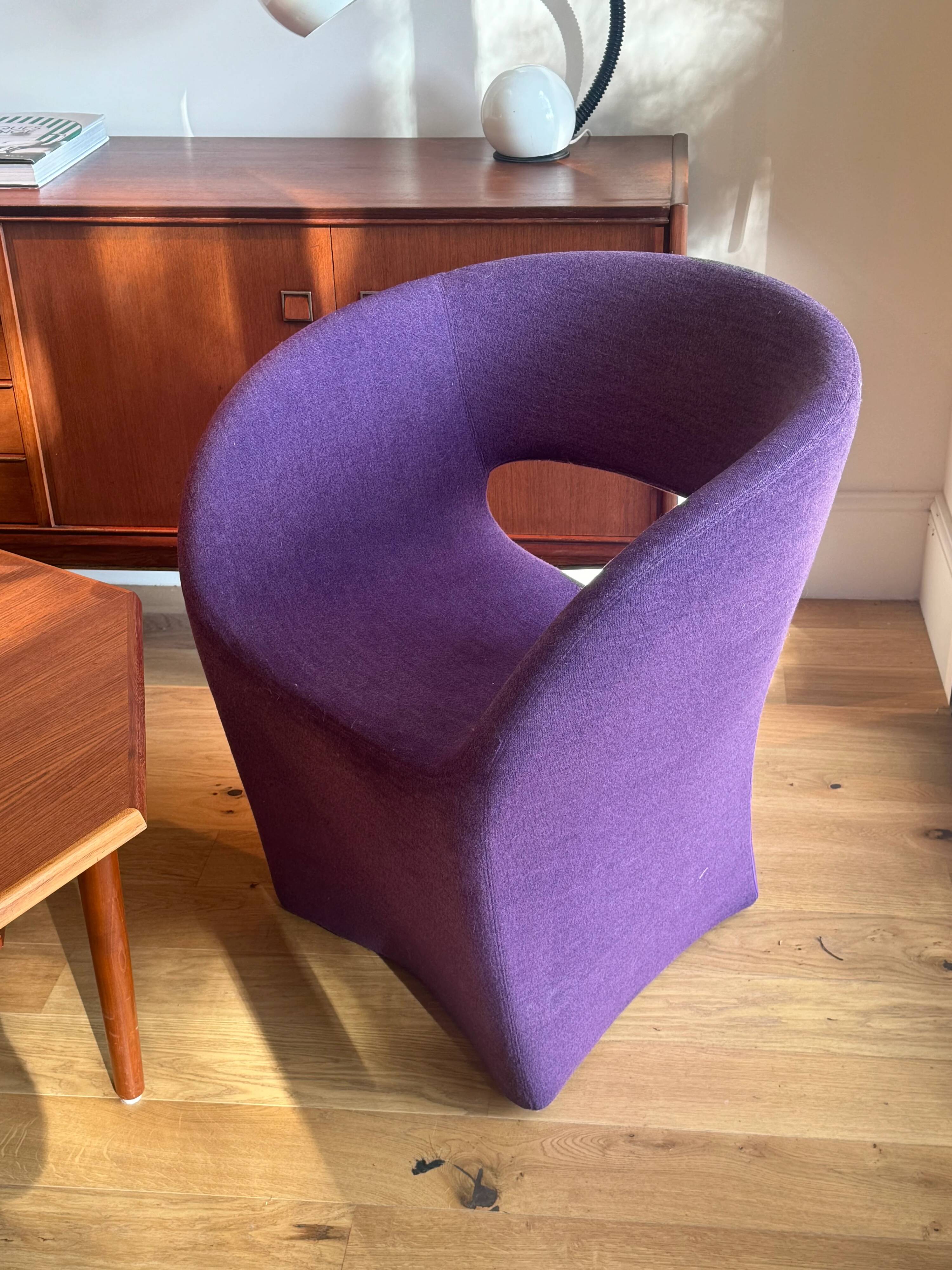 Fauteuil dans le goût du fauteuil Albert de Ron Arad pour Moroso
