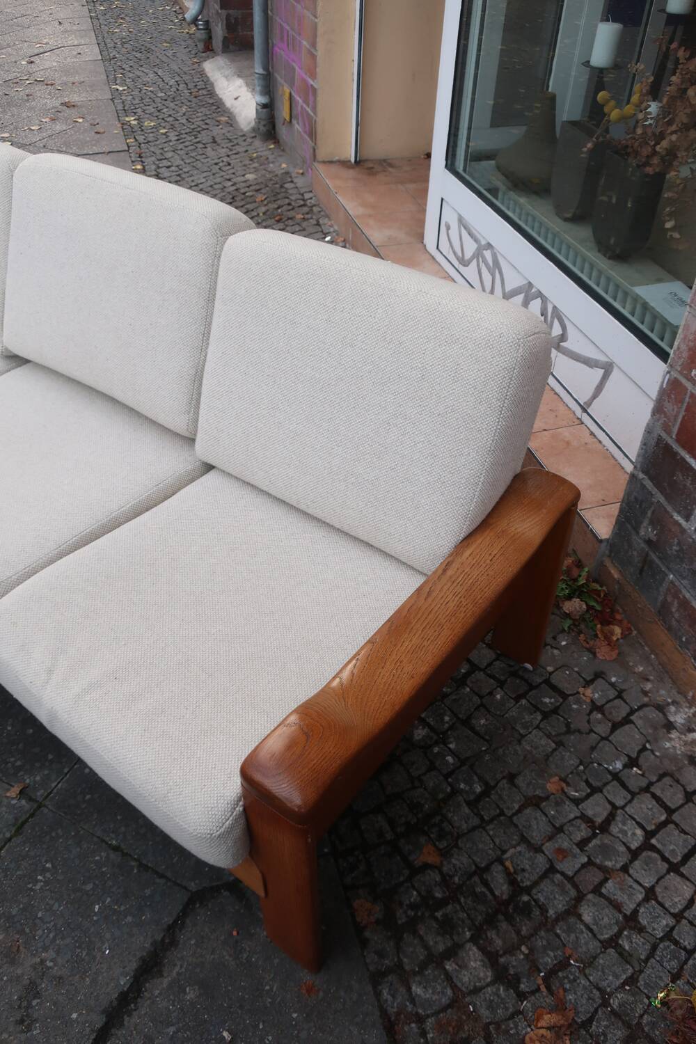 Scandinavian sofa in oak and wool from the 60s
