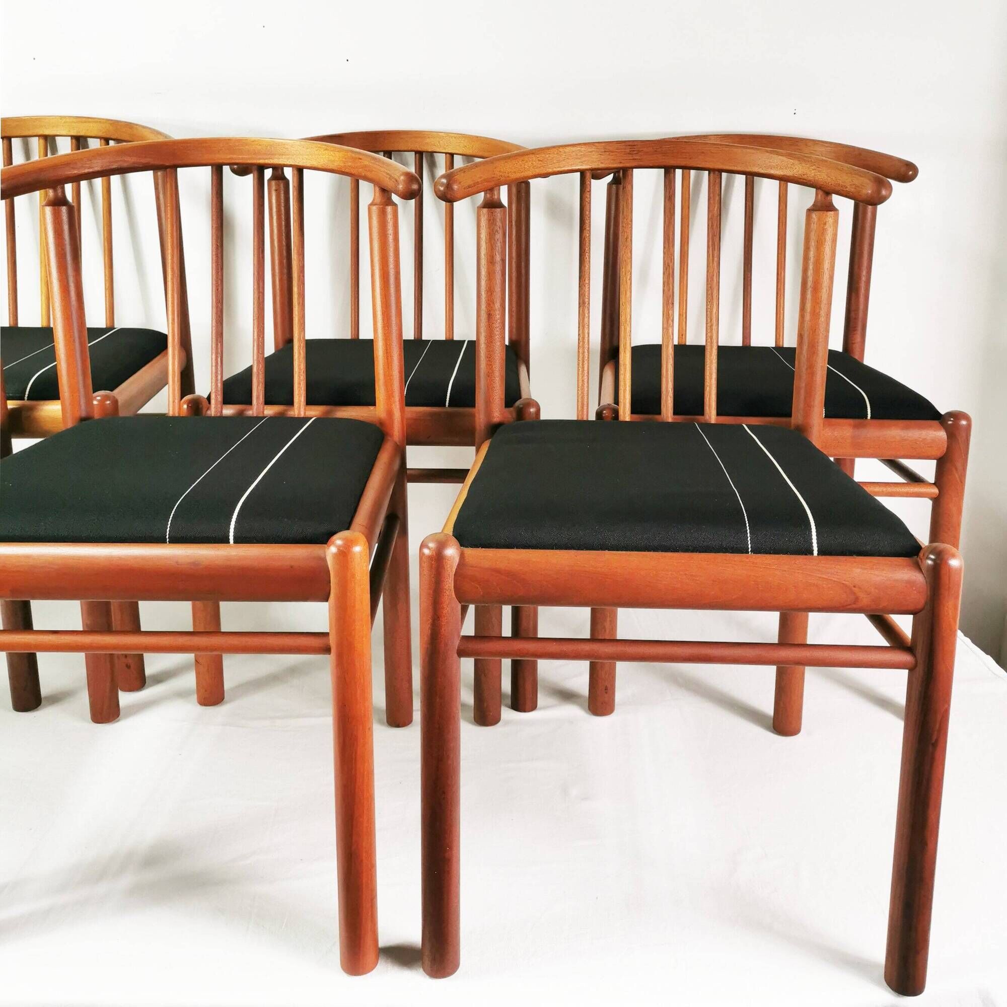 Ensemble de 6 chaises en teck, style Mid-Century, Danemark, années 1970.