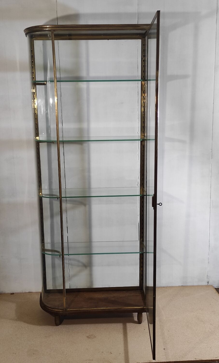 Jeweler's showcase in brass and glass - circa 1900