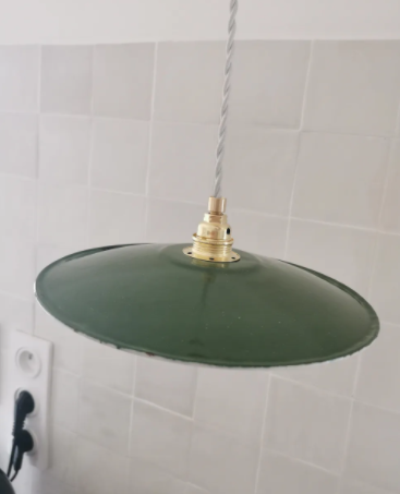 Enamelled sheet metal suspension 1950