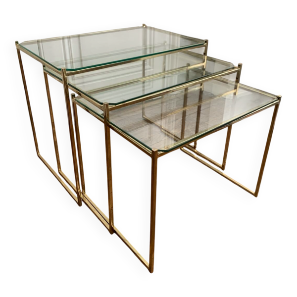 Table gigogne
