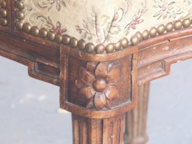 Set of 4 chairs Louis XVI style