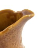 Slush pitcher with rooster decor