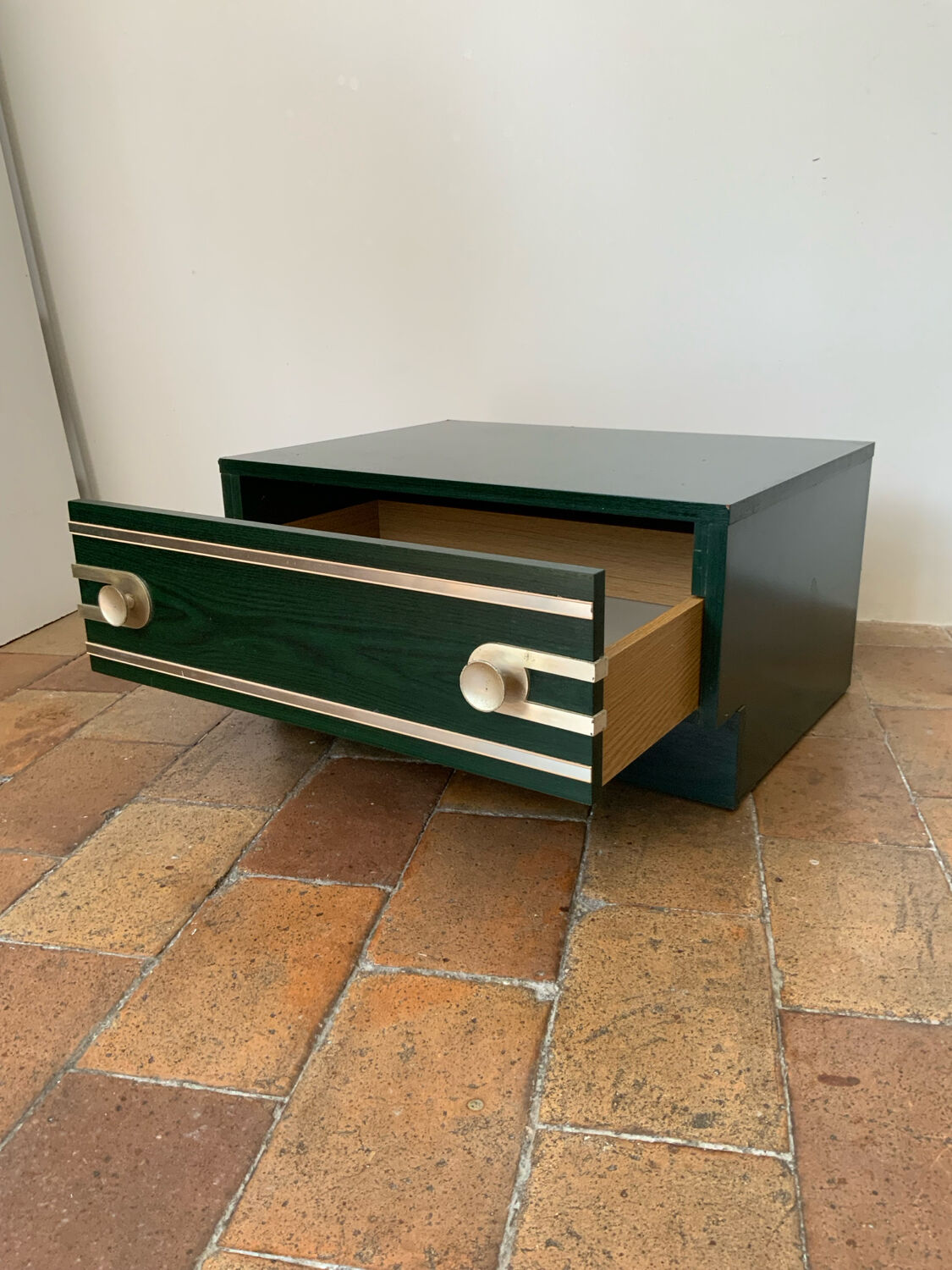 Small occasional piece of furniture