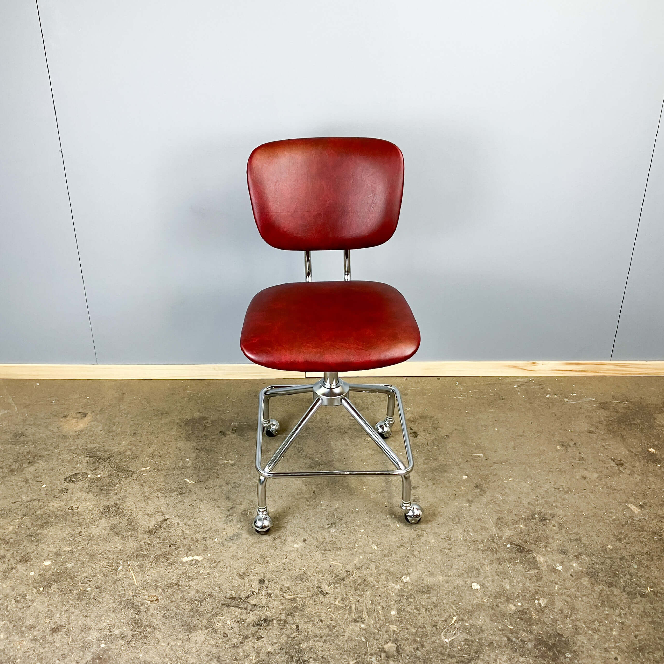 Swivel chair, chrome frame and faux leather, 1960s