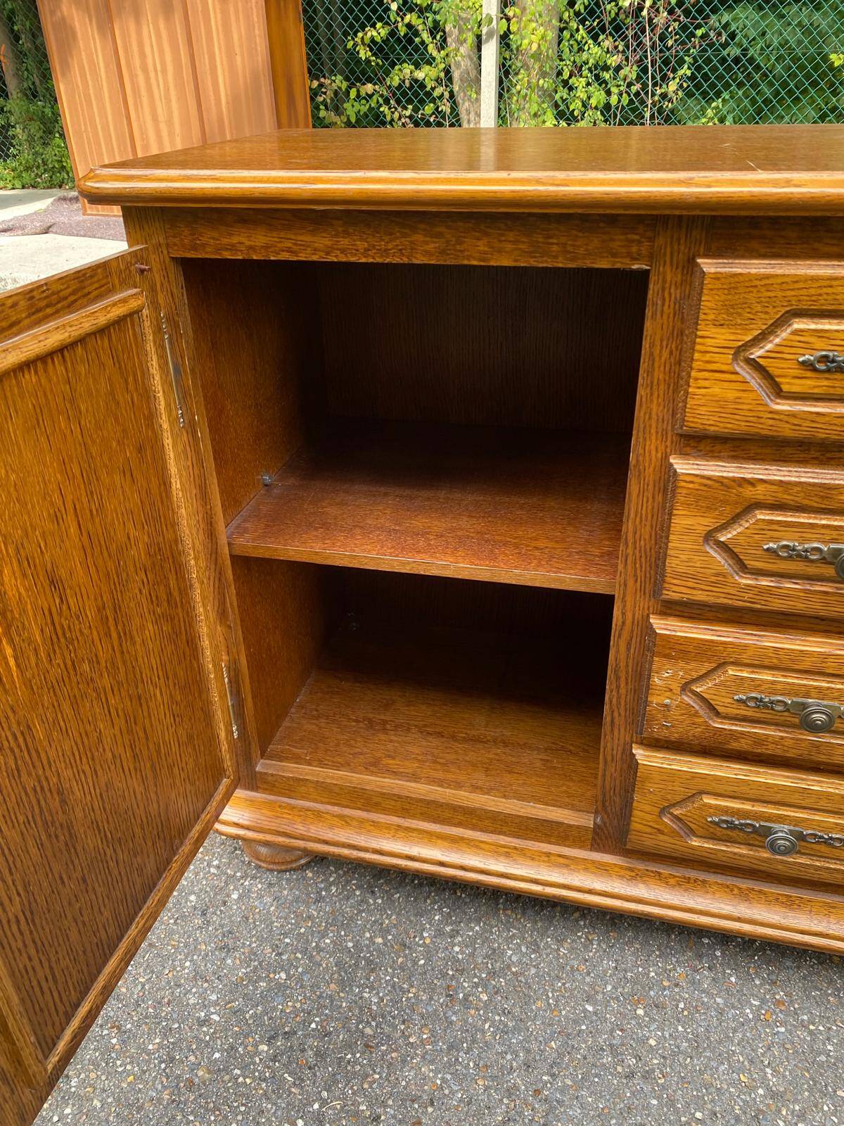 English sideboard with 2 doors and 4 drawers in solid wood 130cm