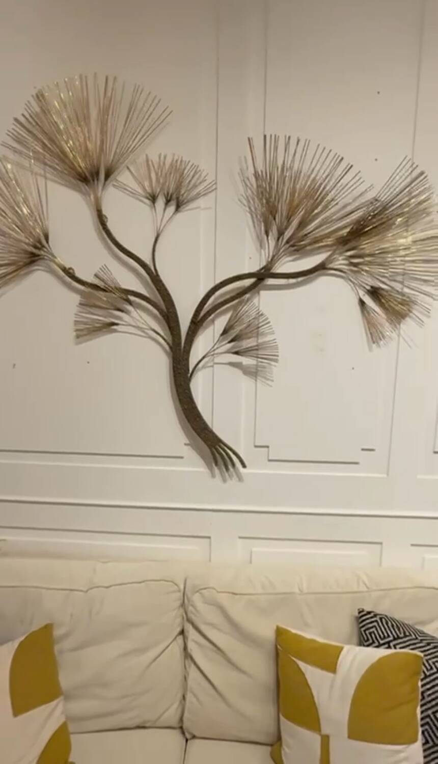 Large brass wall clock with needles in mid-century modern style, brutalist style, Curtis Jeré.