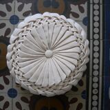 Set of 2 pleated round cushions