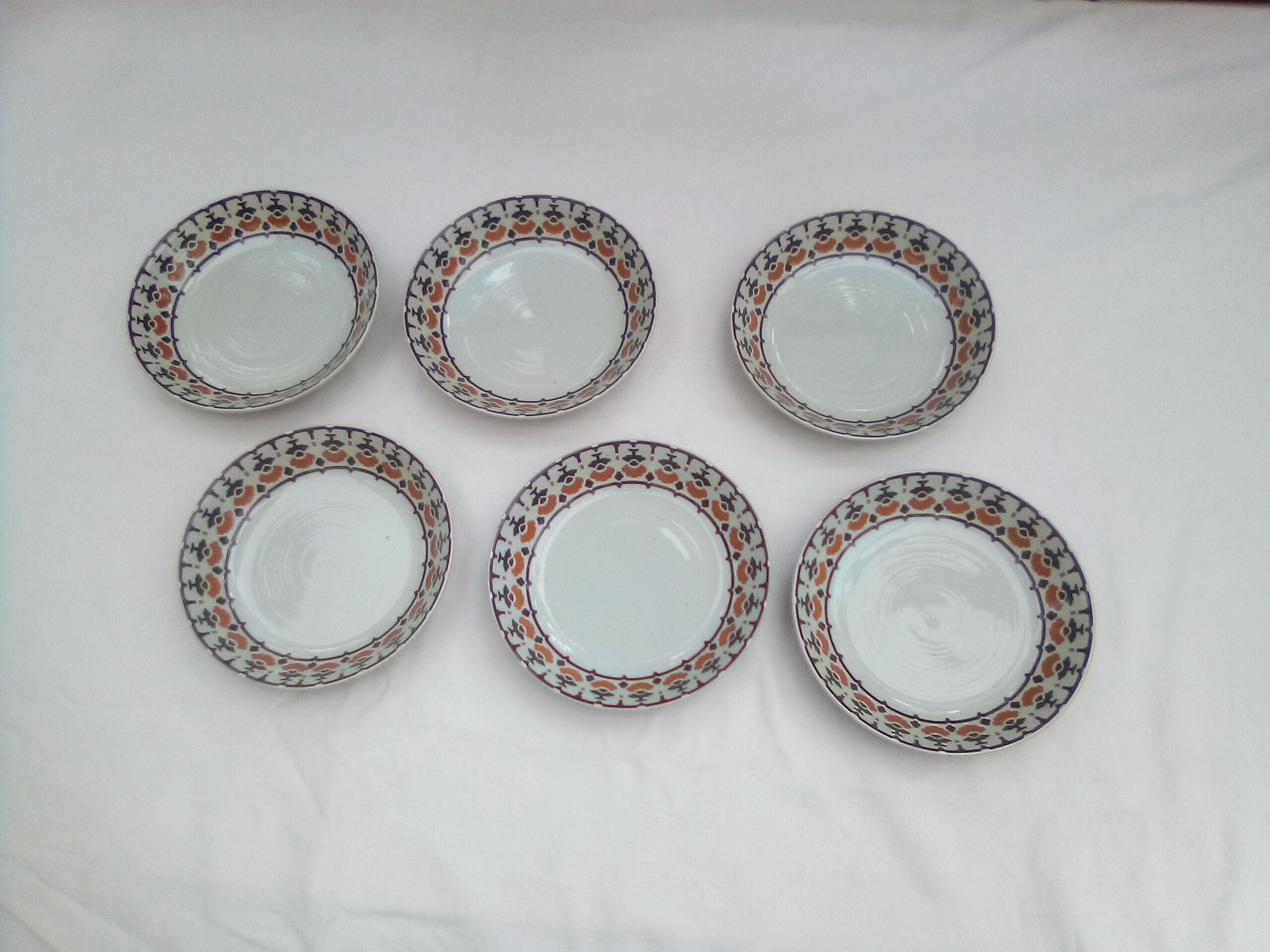 6 hollow sandstone plates