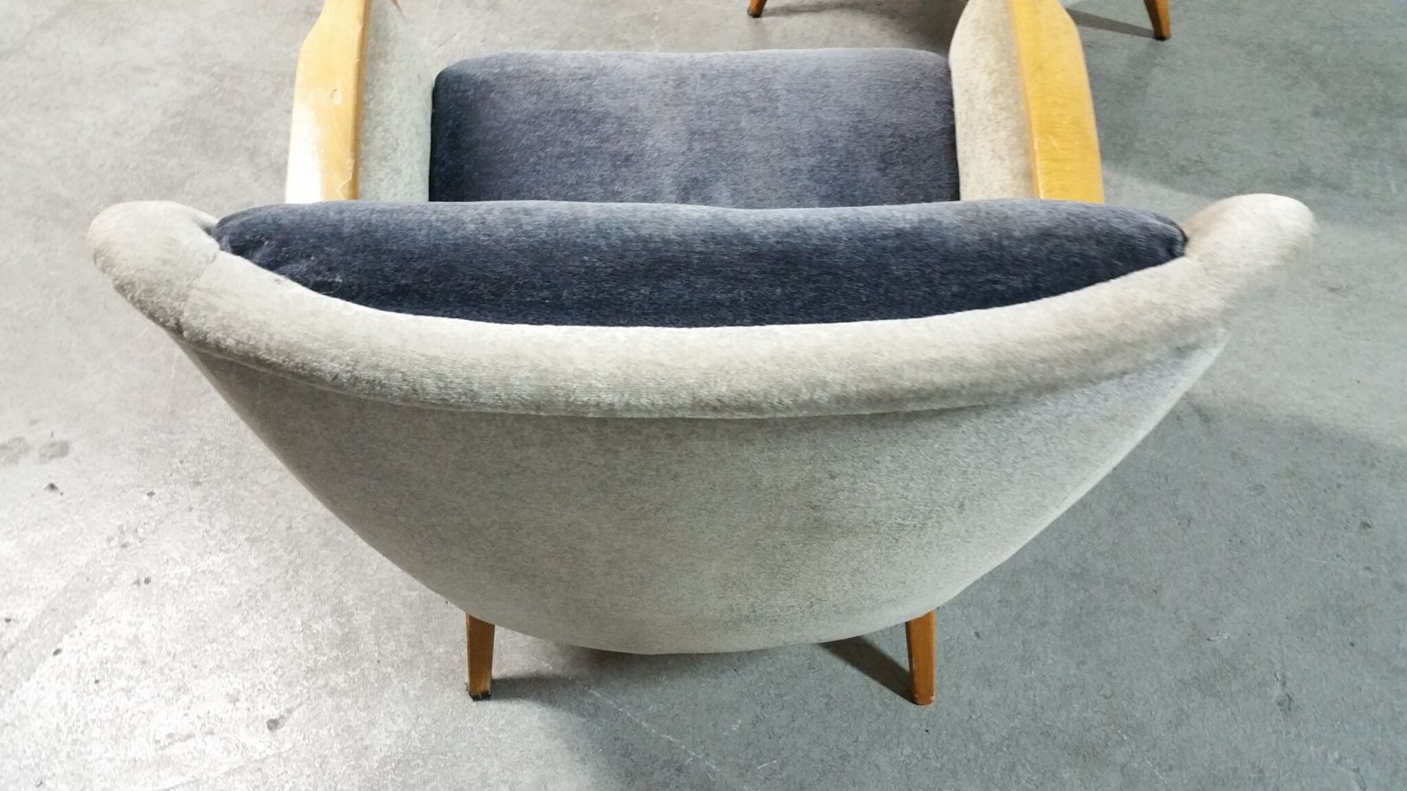 Bi color armchair of the 59/60