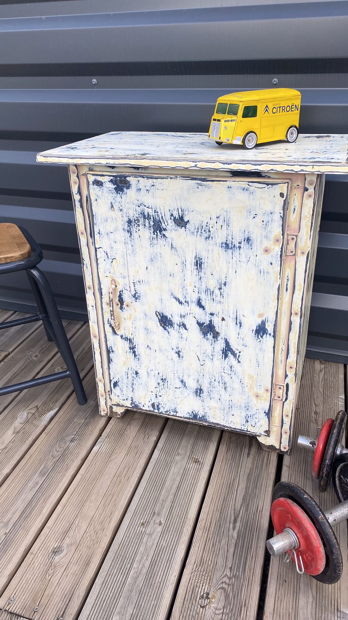 Metal workshop furniture