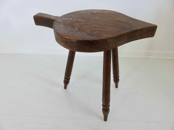 Tabouret tripode ''as de pique'' en bois années 50 60