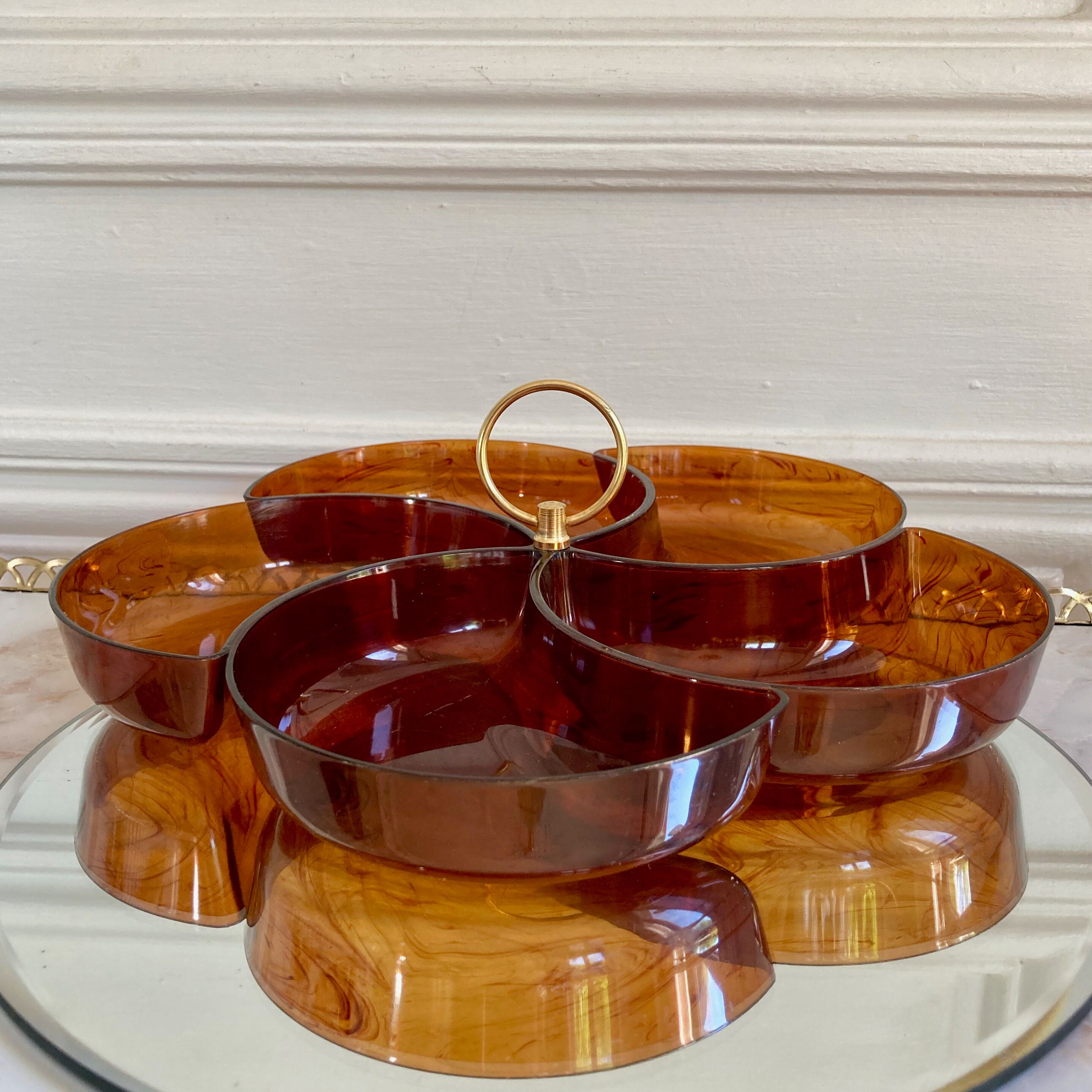 Servant aperitif flower 70s