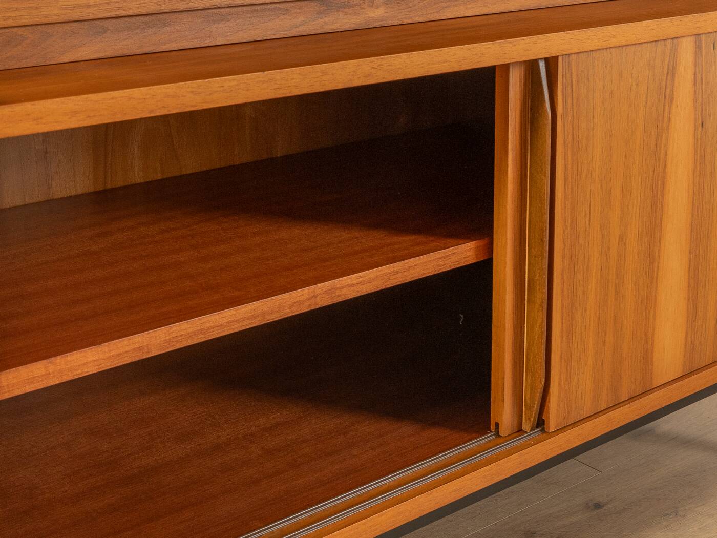 1960s Bureau, Secretary