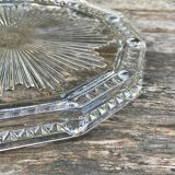 Molded glass table mat