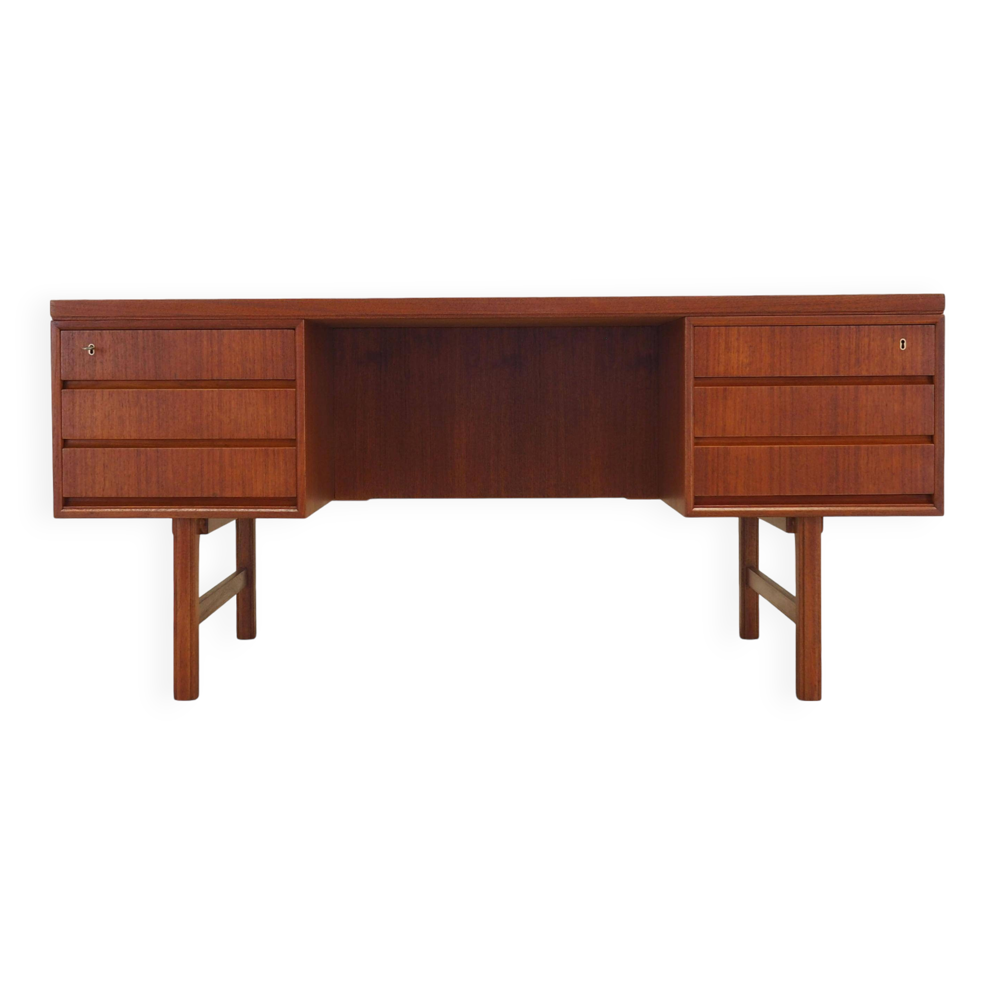 Teak desk, Danish design, 1970s, production: Denmark