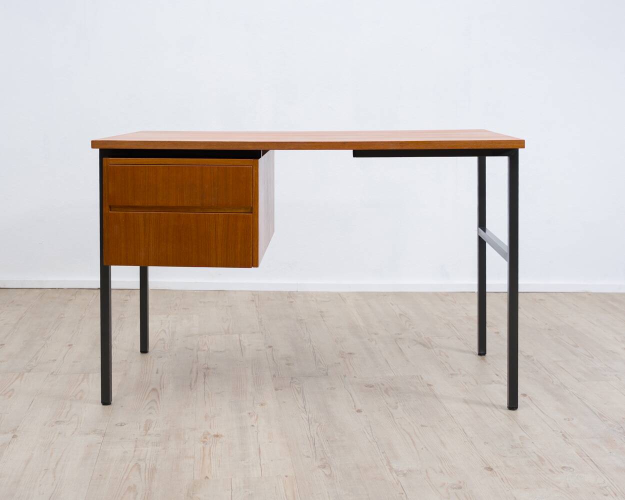 Bureau Mid-Century en teck, années 60